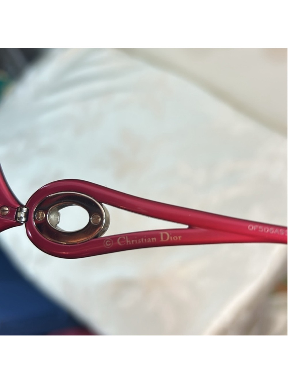 Dior VOLUTE2STR Chic Red Sunglasses with Rhinestone Detail OF5058S57N - Picture 13 of 13